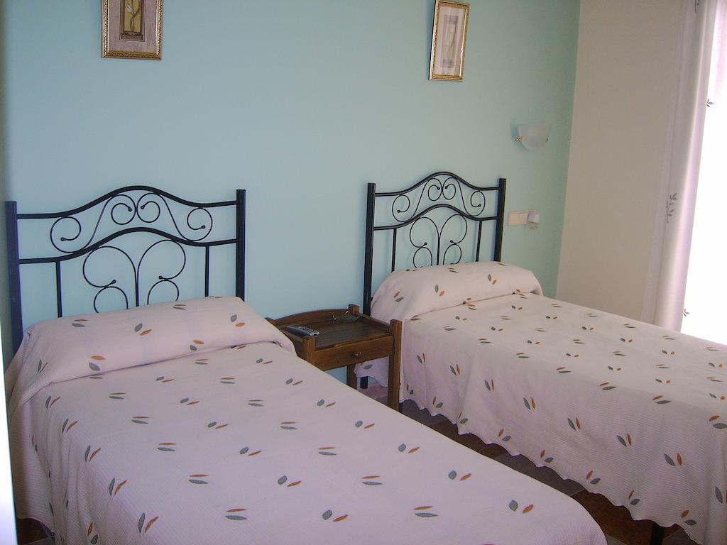 Hostal Cabanas Carboneras de Guadazaón Rum bild